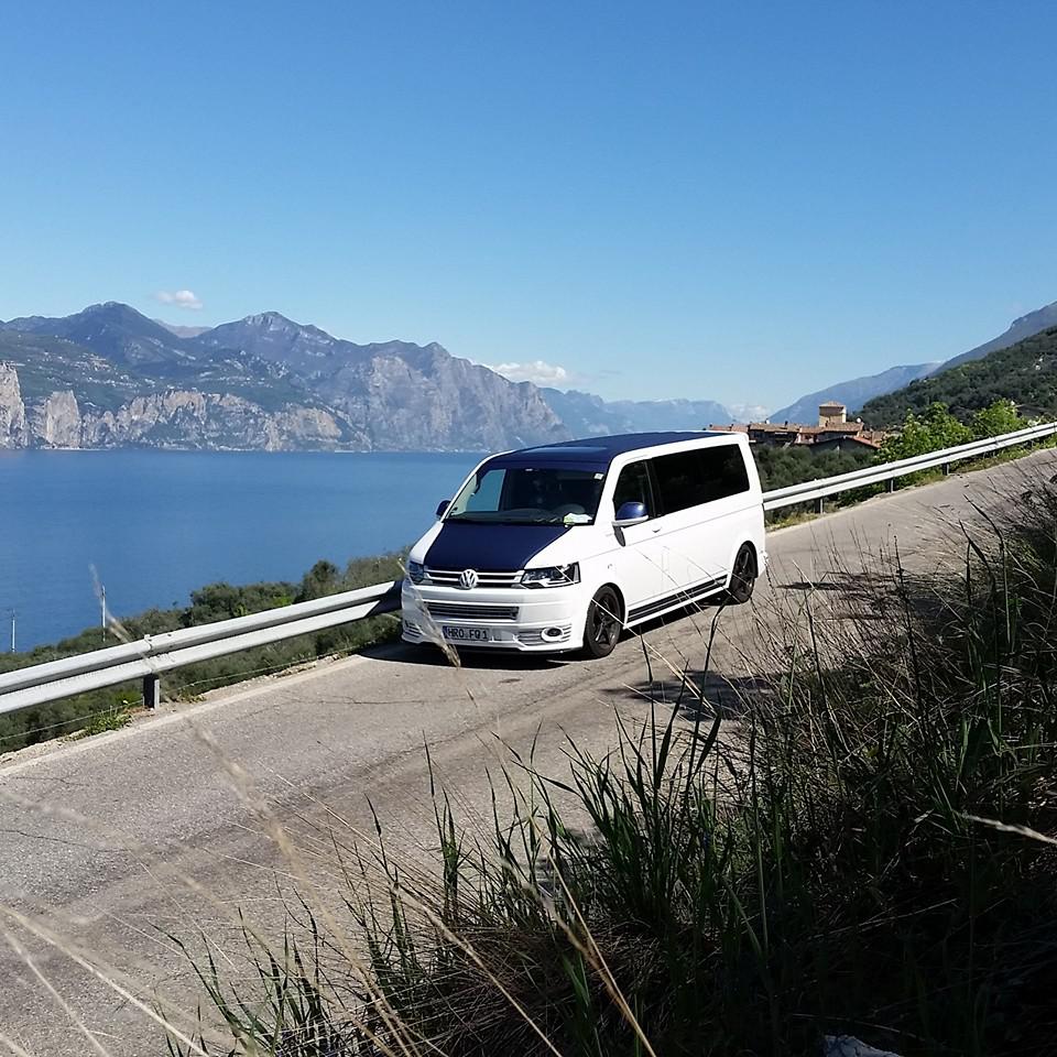 Bus4Fun Bella Vista – von Oktober bis April zum Gardasee 1 T5 Bus am Gardasee