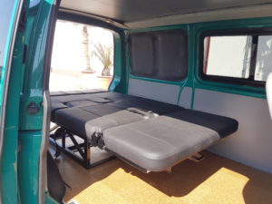 Bus4Fun News...und ein kleiner Rückblick der letzten Wochen 25 rnr-schlafsitzbank-vw-t5-liegend