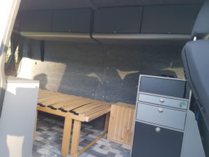 Bus4Fun News...und ein kleiner Rückblick der letzten Wochen 16 vw-t5-mittelhochdach-innenausbau-moebelzeile-bus4fun-b4f-handel-ug-mit-kuechenmodul