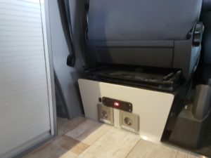 verkleidung-mit-elektrik