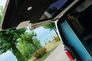 Bus4Fun ...vom T6 Transporter zum individuellem StyleCamper 19 vw-t6-stylecamper-innen-heckklappe-dusche