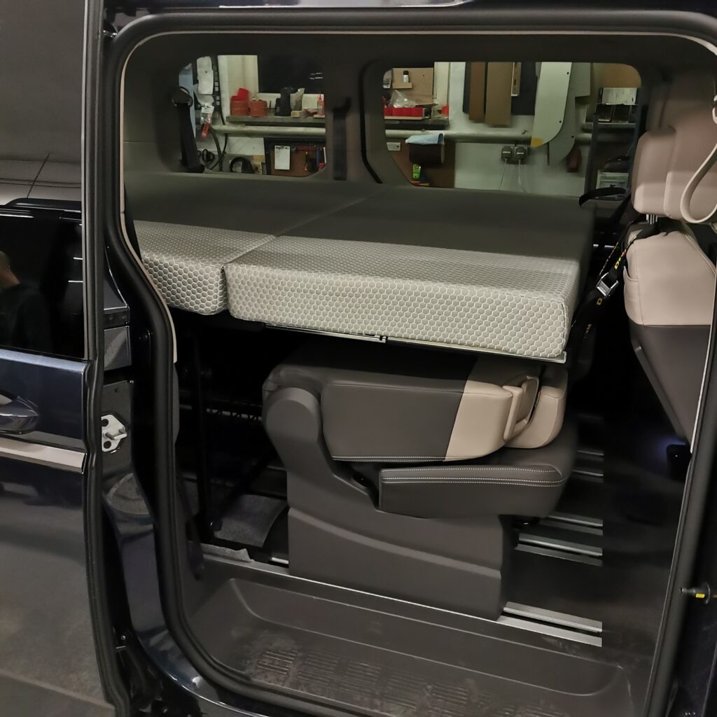 Bus4Fun Der neue VW T7 Multivan als Freestyle Camper-Studie 4 Bus4Fun